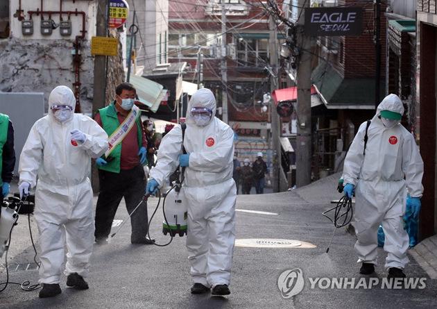 “大连8天215人感染:多人为大学生” 大连 感染者？-第1张图片